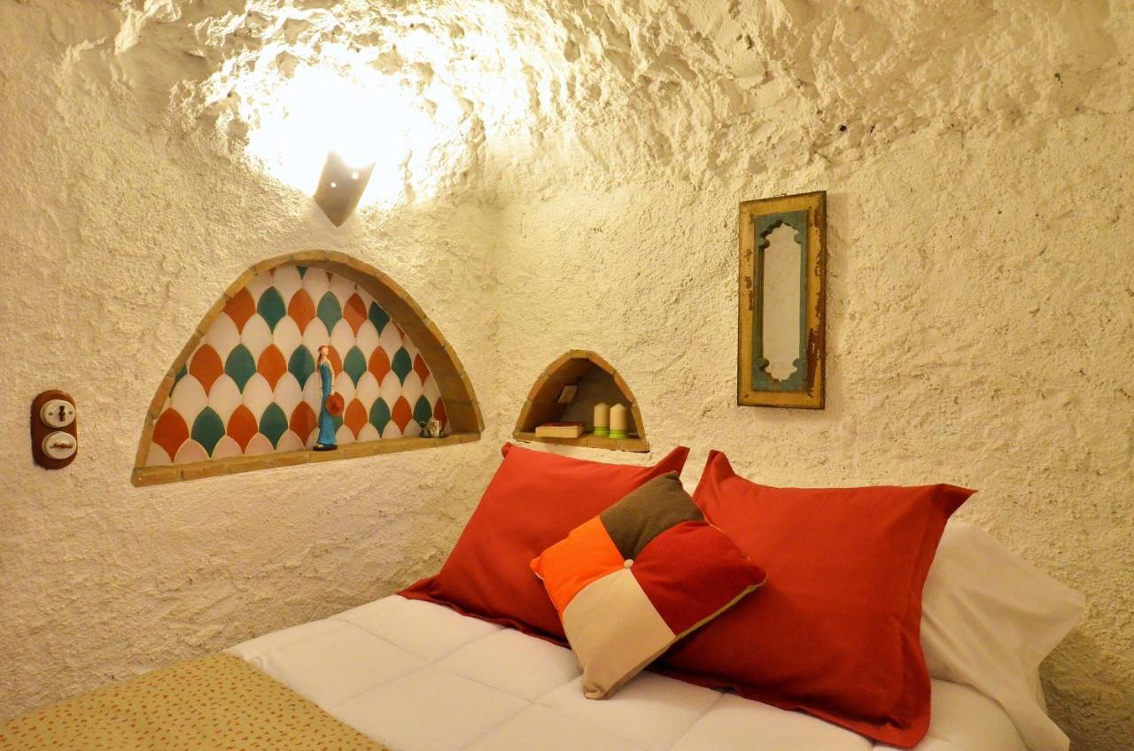 House&Cave Parking And Terrace, In The City Гранада Екстериор снимка